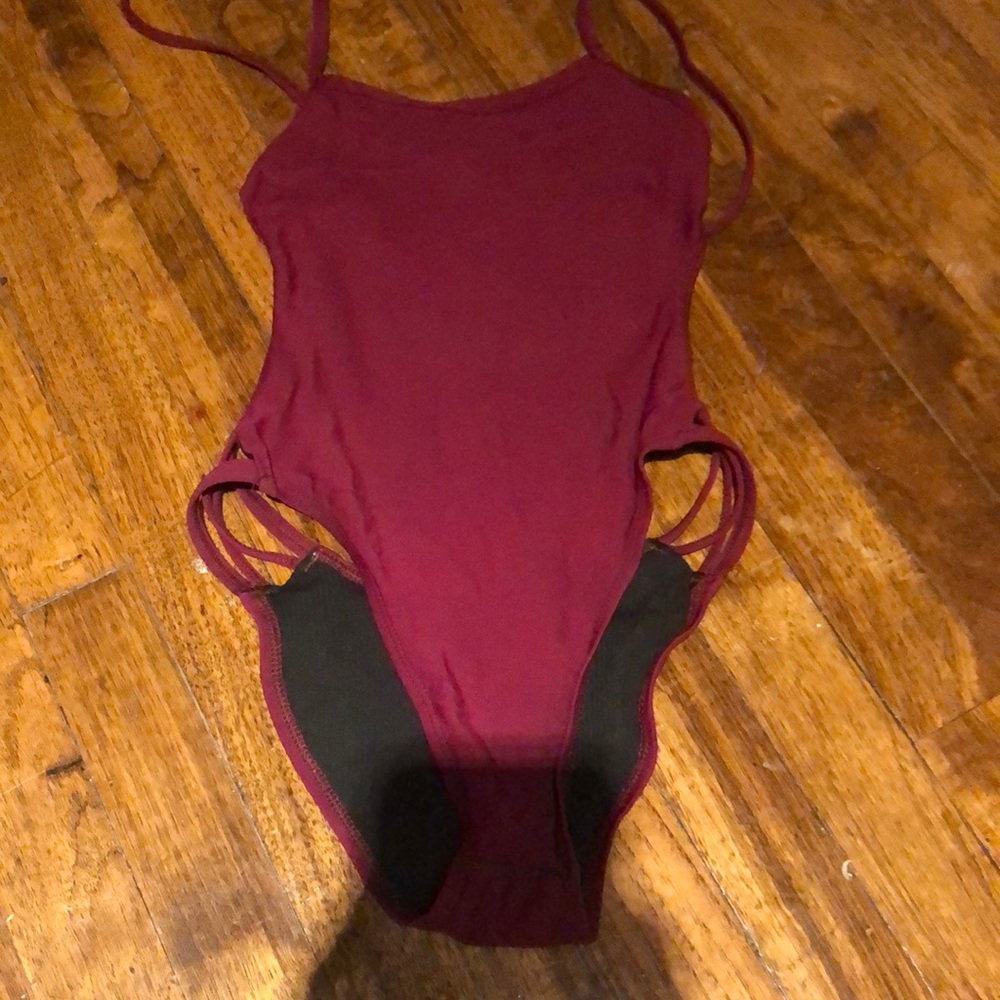 Maroon Jolyn size 26